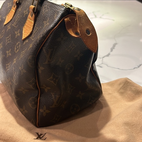 Louis Vuitton Speedy 25 - Picture 4 of 16